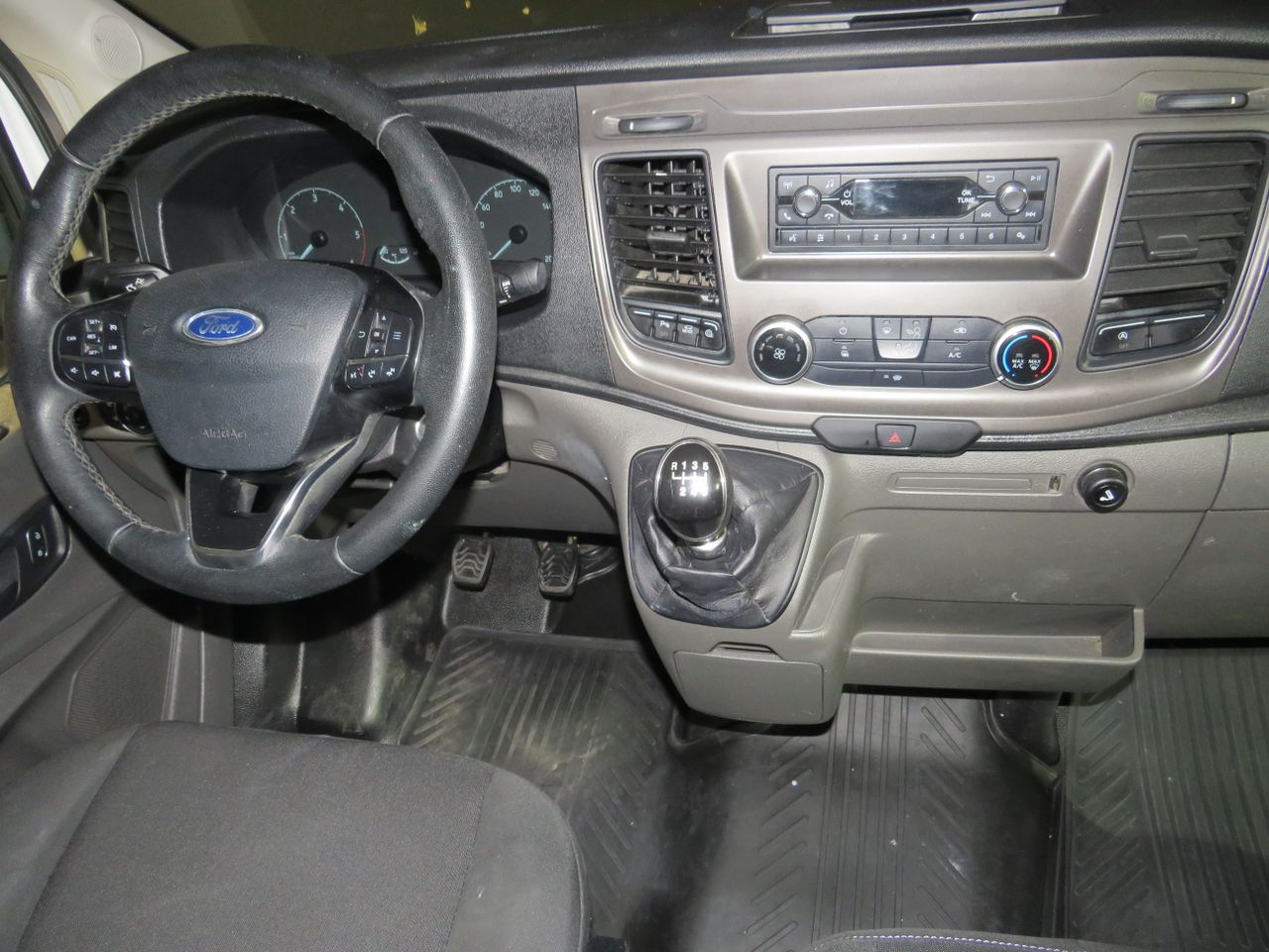 Ford Transit Furgón L2H2 VAN Delantera 130 - Foto 11