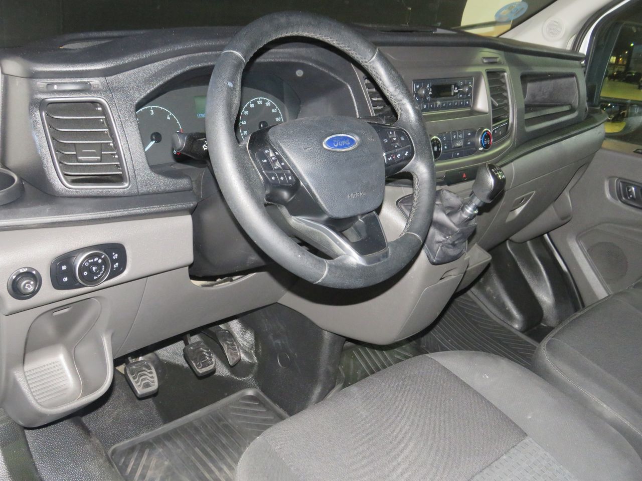 Ford Transit Furgón L2H2 VAN Delantera 130 - Foto 8