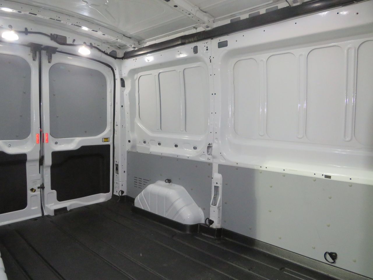 Ford Transit Furgón L2H2 VAN Delantera 130 - Foto 7