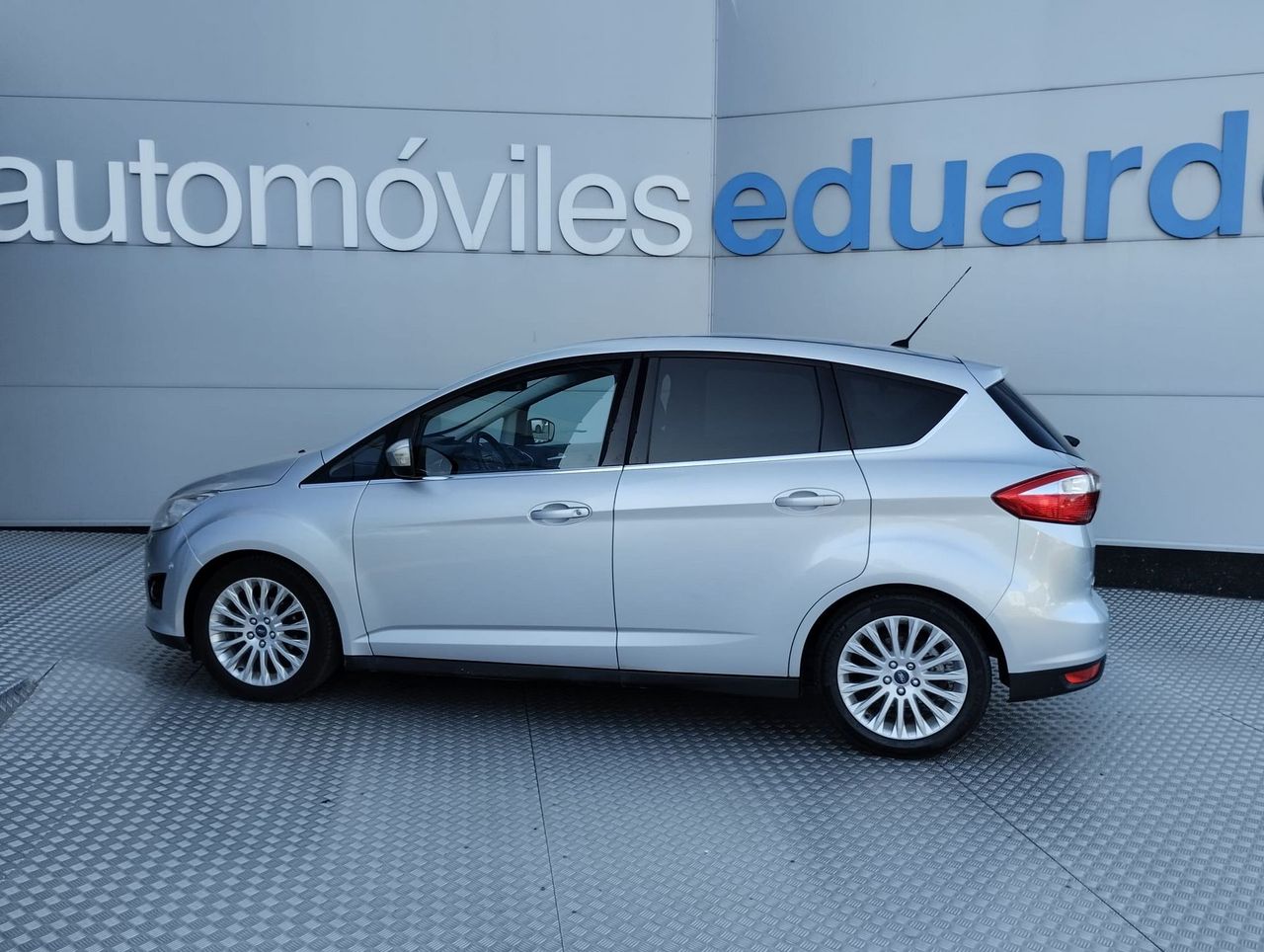 Ford C Max C-MAX Trend 1.0 EcoBoost Auto-Start-Stop 125 CV - Foto 7