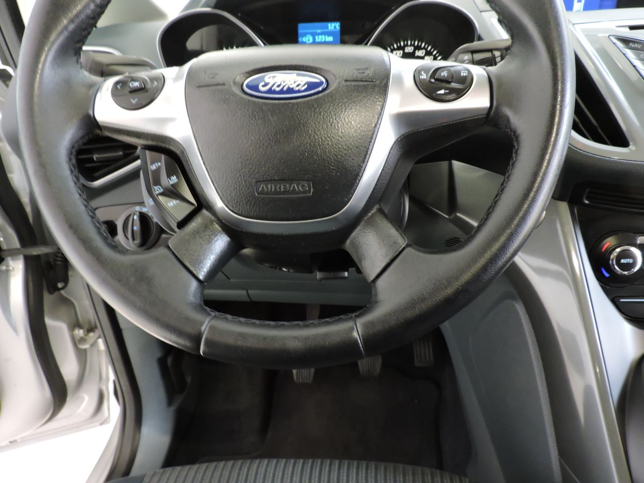 Ford C Max C-MAX Trend 1.0 EcoBoost Auto-Start-Stop 125 CV - Foto 12