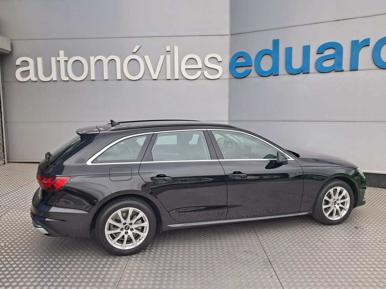 Audi A4 A4 Avant 30 TDI 136 S tronic Business line - Foto 5