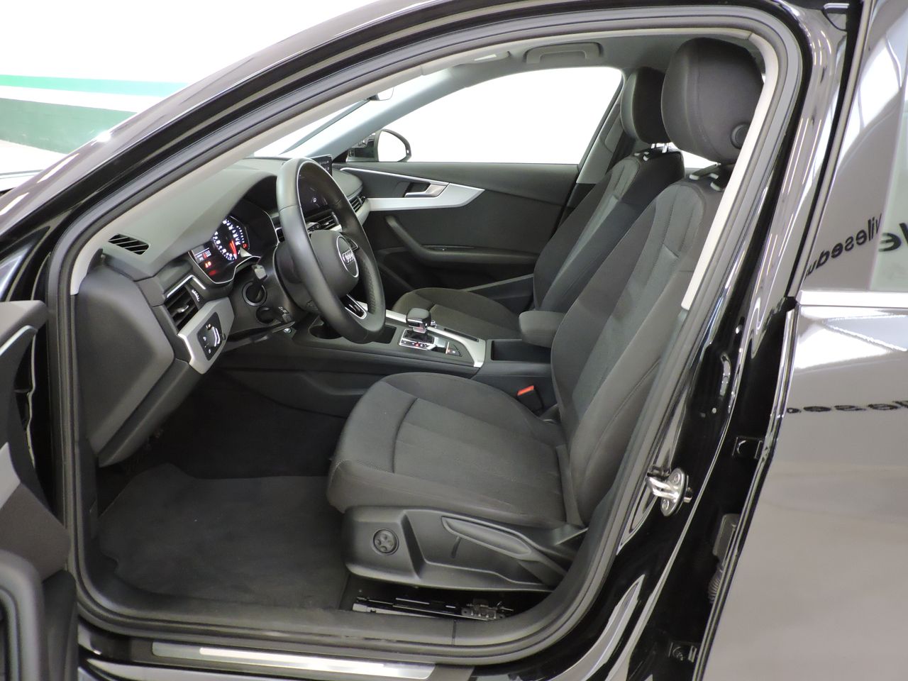 Audi A4 A4 Avant 30 TDI 136 S tronic Business line - Foto 9