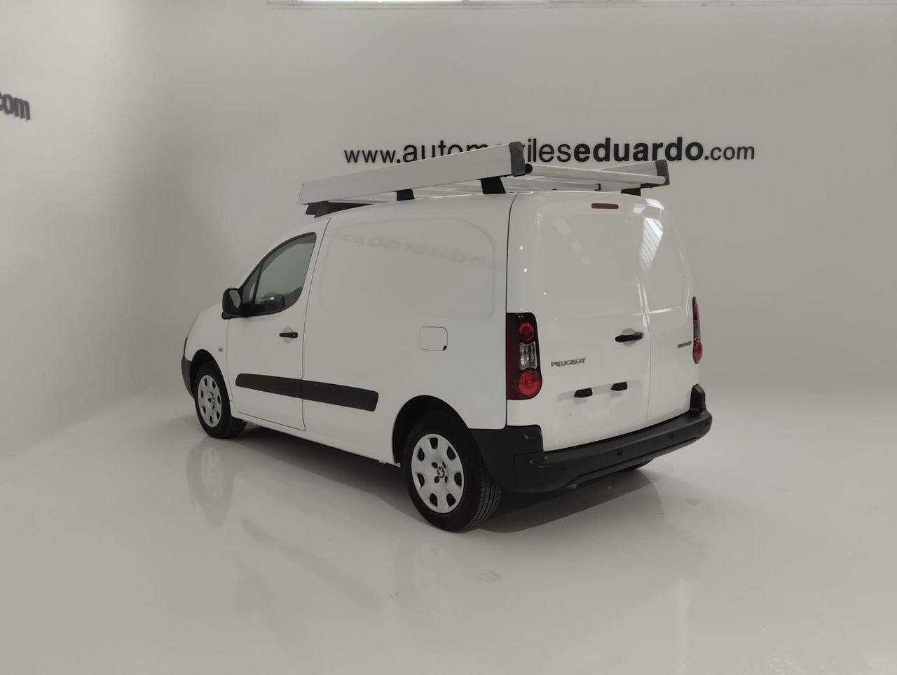 Peugeot Partner L1 PREMIUM PACK 1.6 HDI 100CV BVM5 E6 - Foto 6