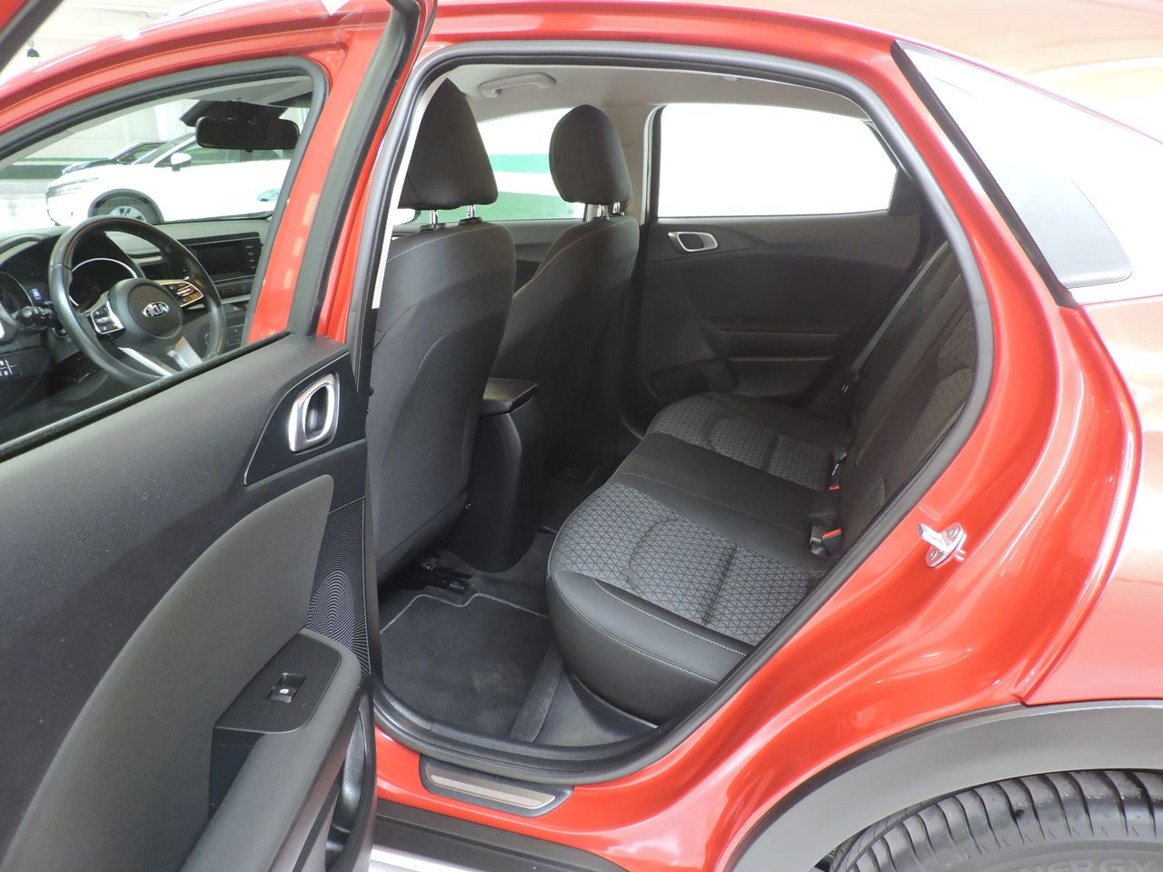 Kia XCeed XCEED 1.0 T-GDI CONCEPT 120CV - Foto 12