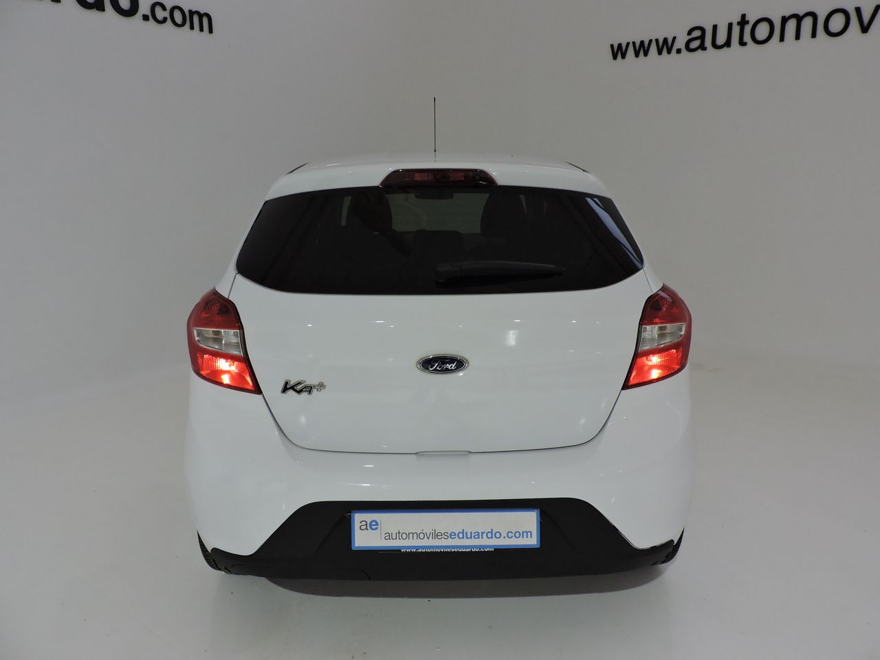 Ford Ka KA+ Ultimate 1.19 Ti-VCT 63 kW (85 CV) - Foto 6
