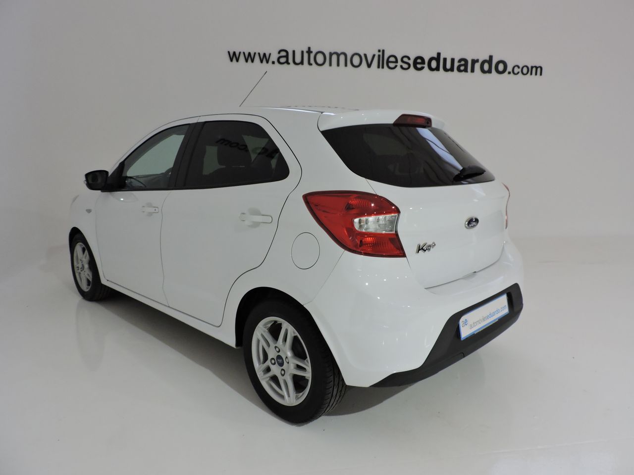 Ford Ka KA+ Ultimate 1.19 Ti-VCT 63 kW (85 CV) - Foto 7