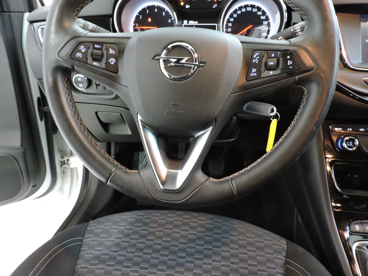 Opel Astra 5p Dynamic 1.4 Turbo 92 kW (125 CV) - Foto 10