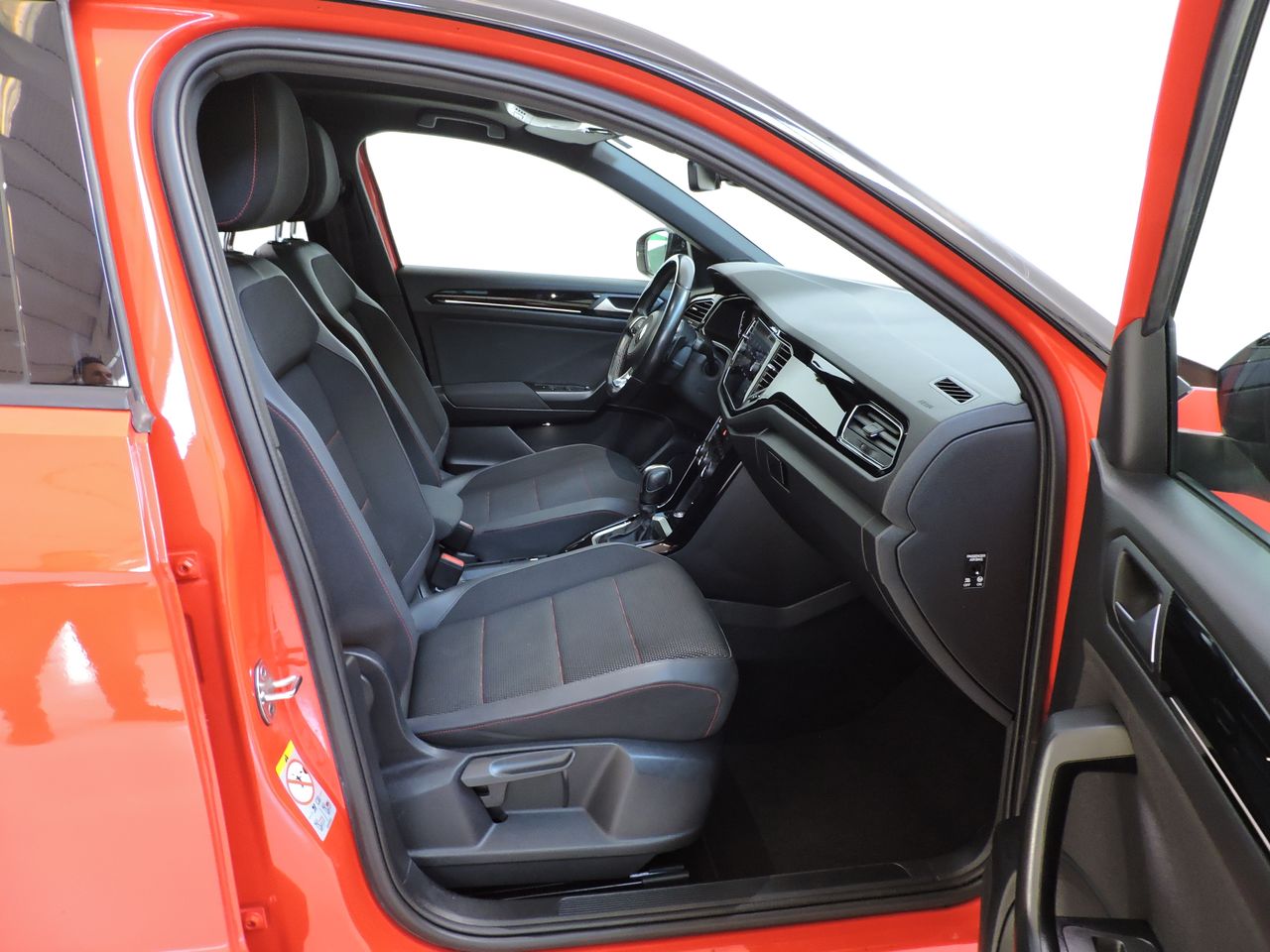 Volkswagen T-Roc Sport 1.5 TSI 110 kW (150 CV) DSG 7 vel. - Foto 10