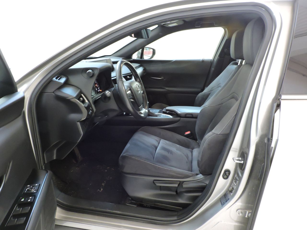 Lexus UX 250h 4x2 Business - Foto 9