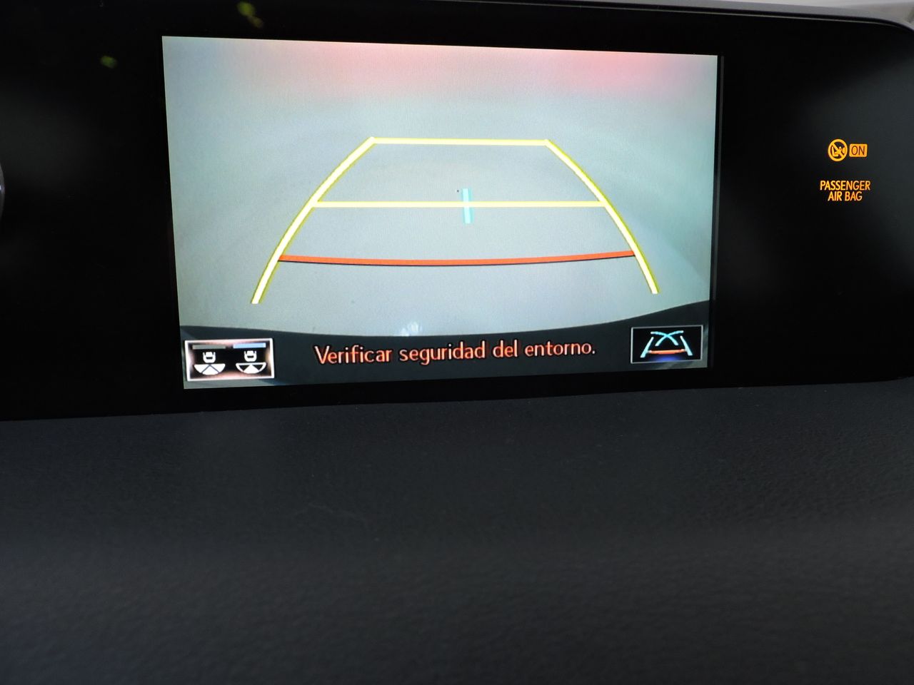 Lexus UX 250h 4x2 Business - Foto 12