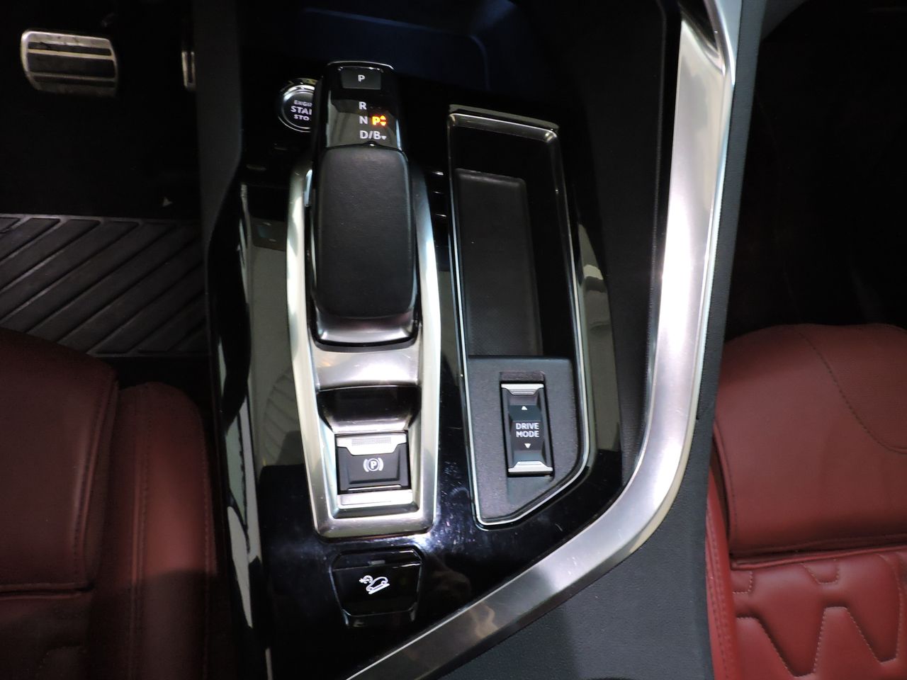 Peugeot 3008 Hybrid 3008 HYBRID4 300 E-EAT8 GT PACK - Foto 16