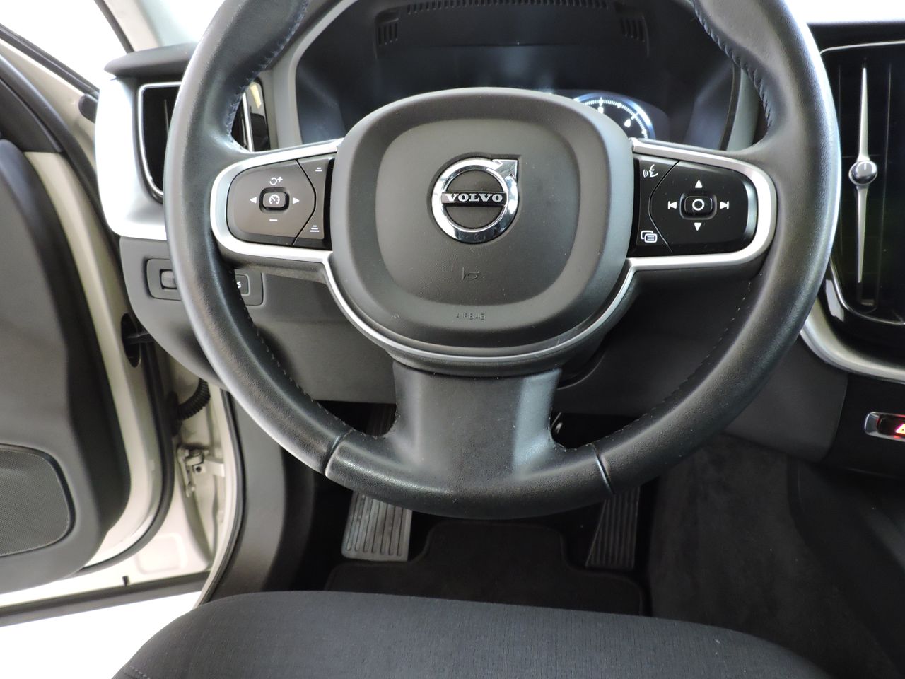 Volvo XC60 XC60 B4 D GEARTRONIC MOMENTUM PRO - Foto 12