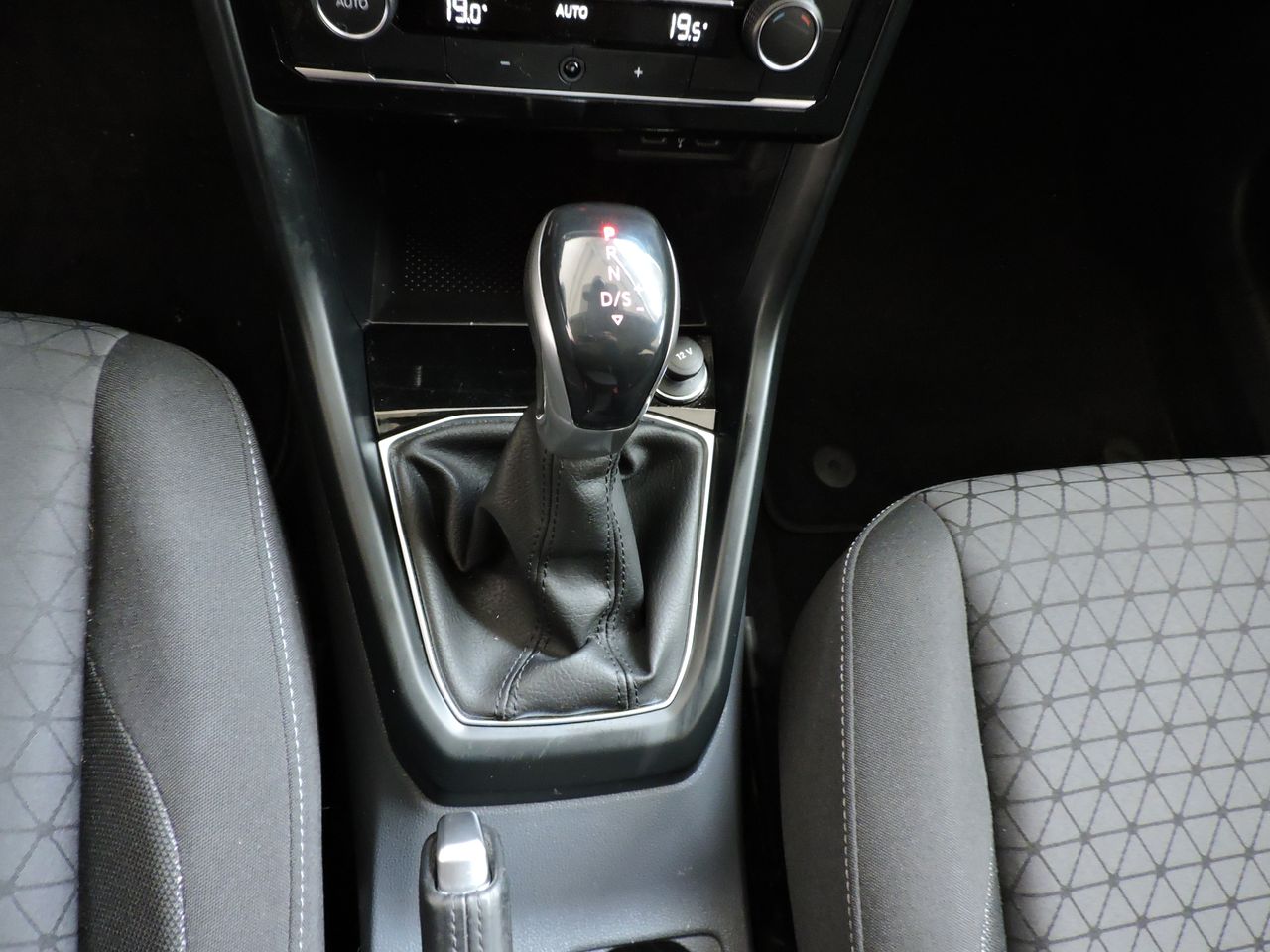 Volkswagen T-Cross Advance 1.0 TSI 81 kW (110 CV) DSG 7 vel. - Foto 13