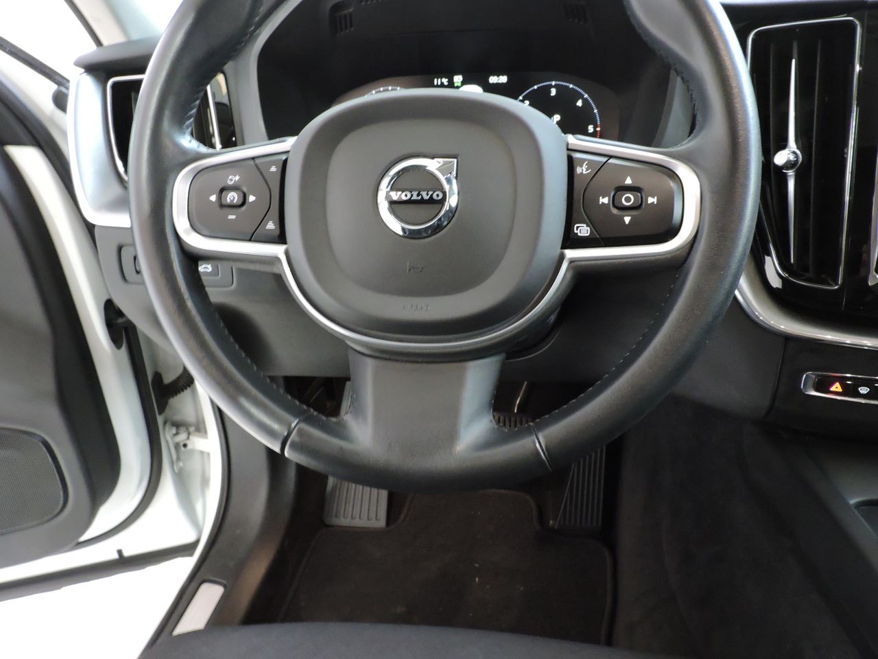Volvo XC60 D4 GEARTRONIC BUSINESS PLUS - Foto 12