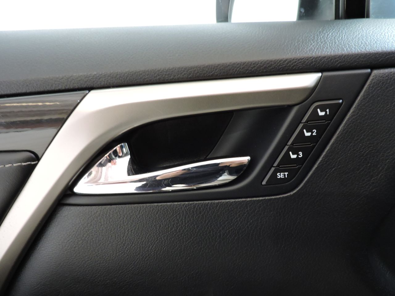 Lexus RX 450h L Executive - Foto 17