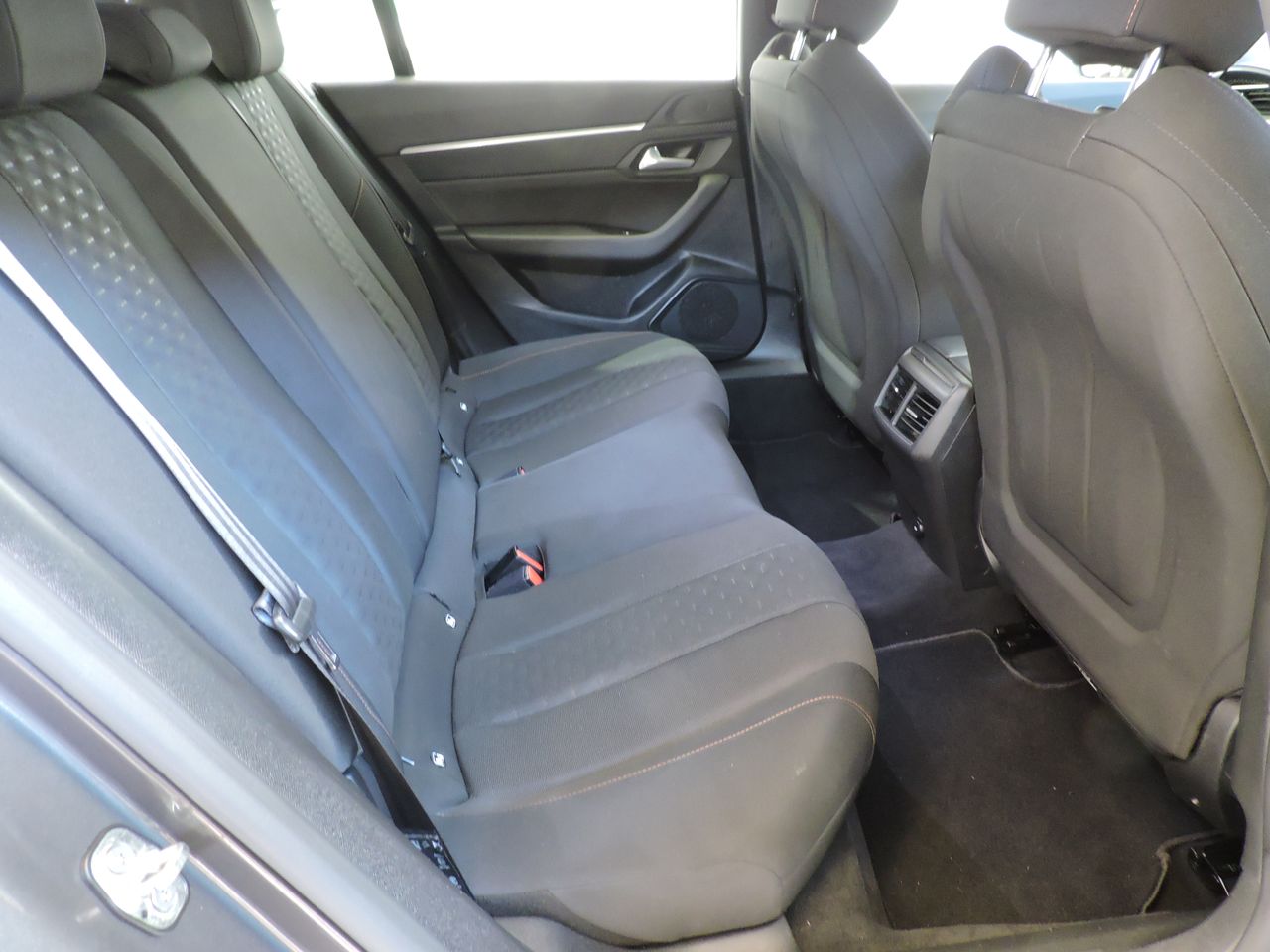 Peugeot 508 Business Line BlueHDi 130 S&S EAT8 - Foto 12