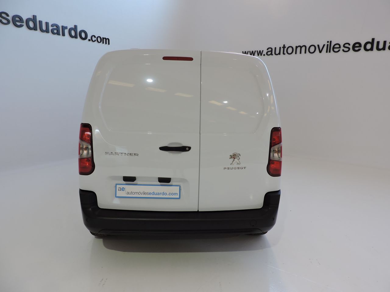 Peugeot Partner PARTNER VAN SWB DIESEL 1.5 BlueHDi 102cv L1 STD Light - Foto 6