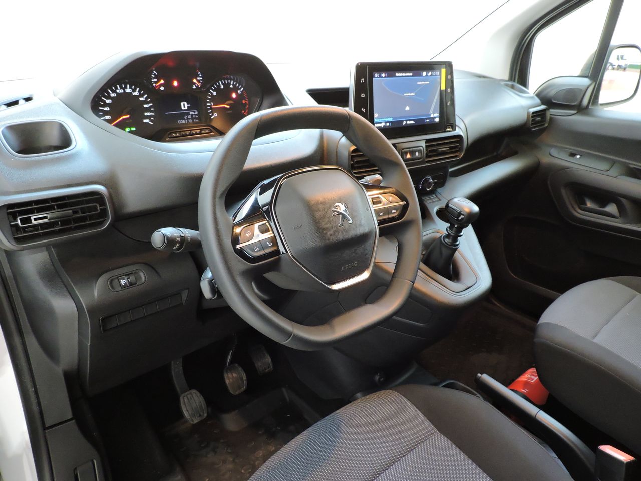 Peugeot Partner PARTNER VAN SWB DIESEL 1.5 BlueHDi 102cv L1 STD Light - Foto 8