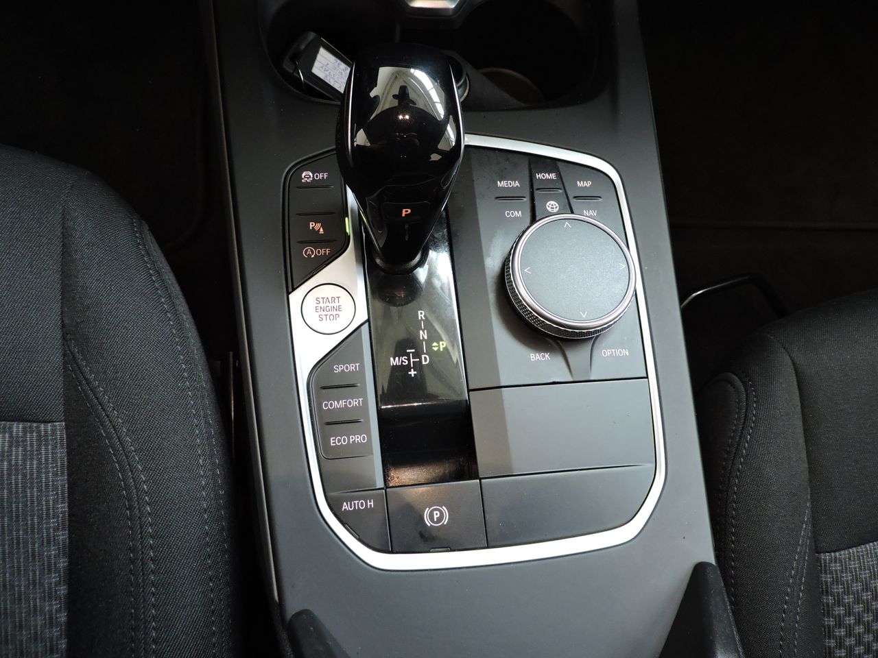 BMW Serie 1 116D ADVANTAGE - Foto 13