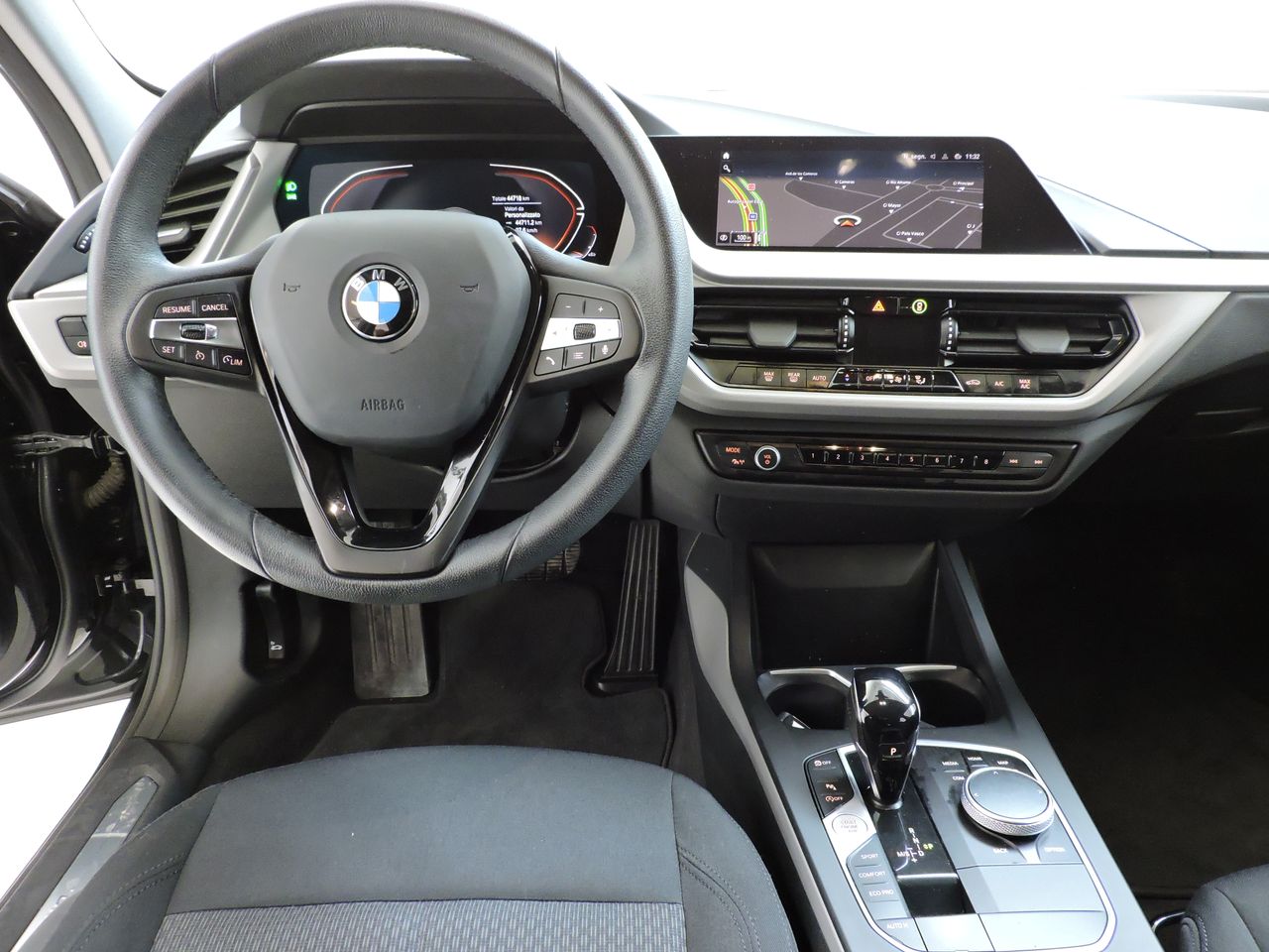 BMW Serie 1 116D ADVANTAGE - Foto 8