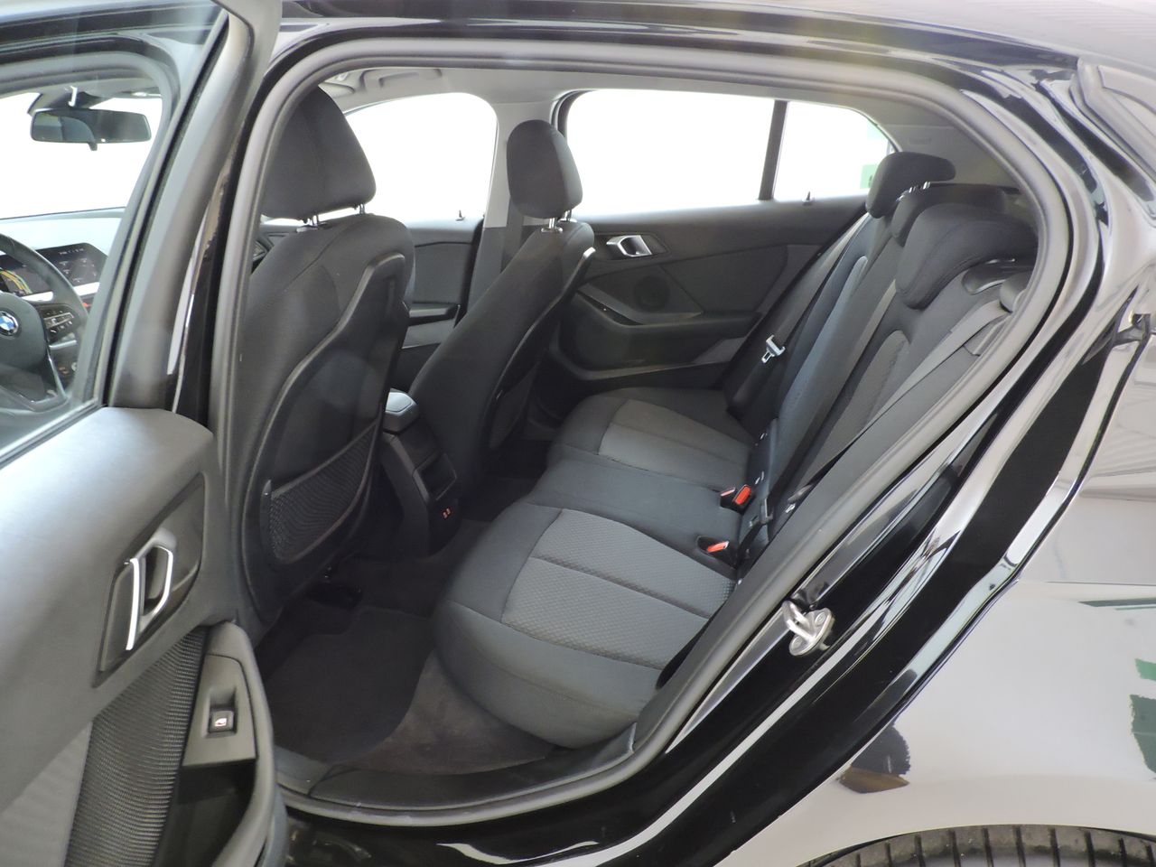 BMW Serie 1 116D ADVANTAGE - Foto 11