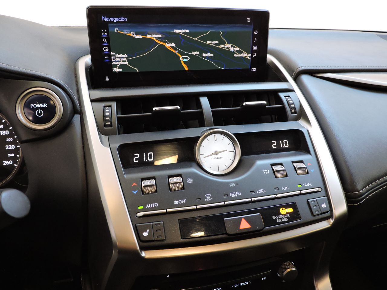 Lexus NX NX 300H Luxe 4WD AUTO - Foto 14