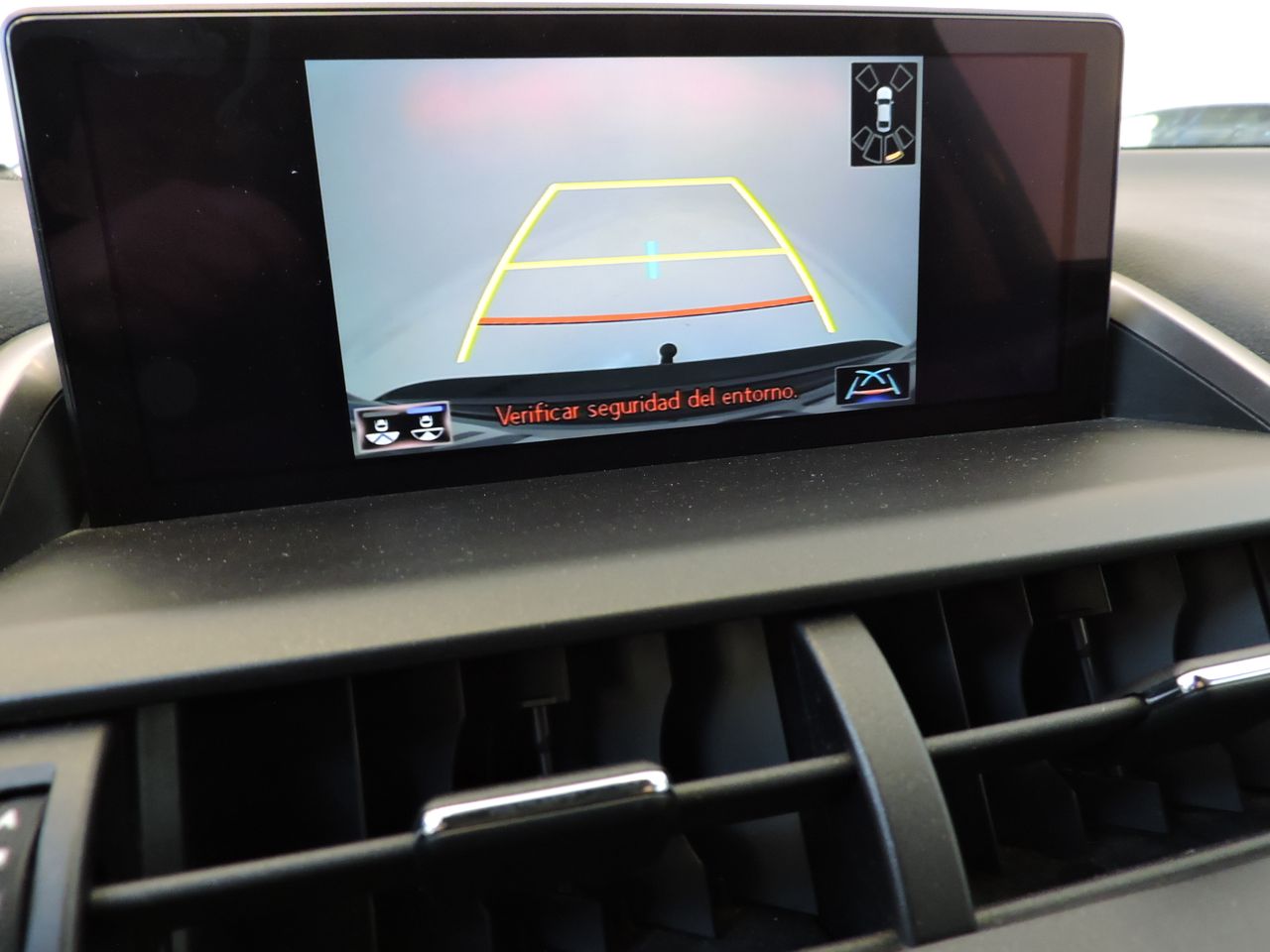 Lexus NX NX 300H Luxe 4WD AUTO - Foto 13