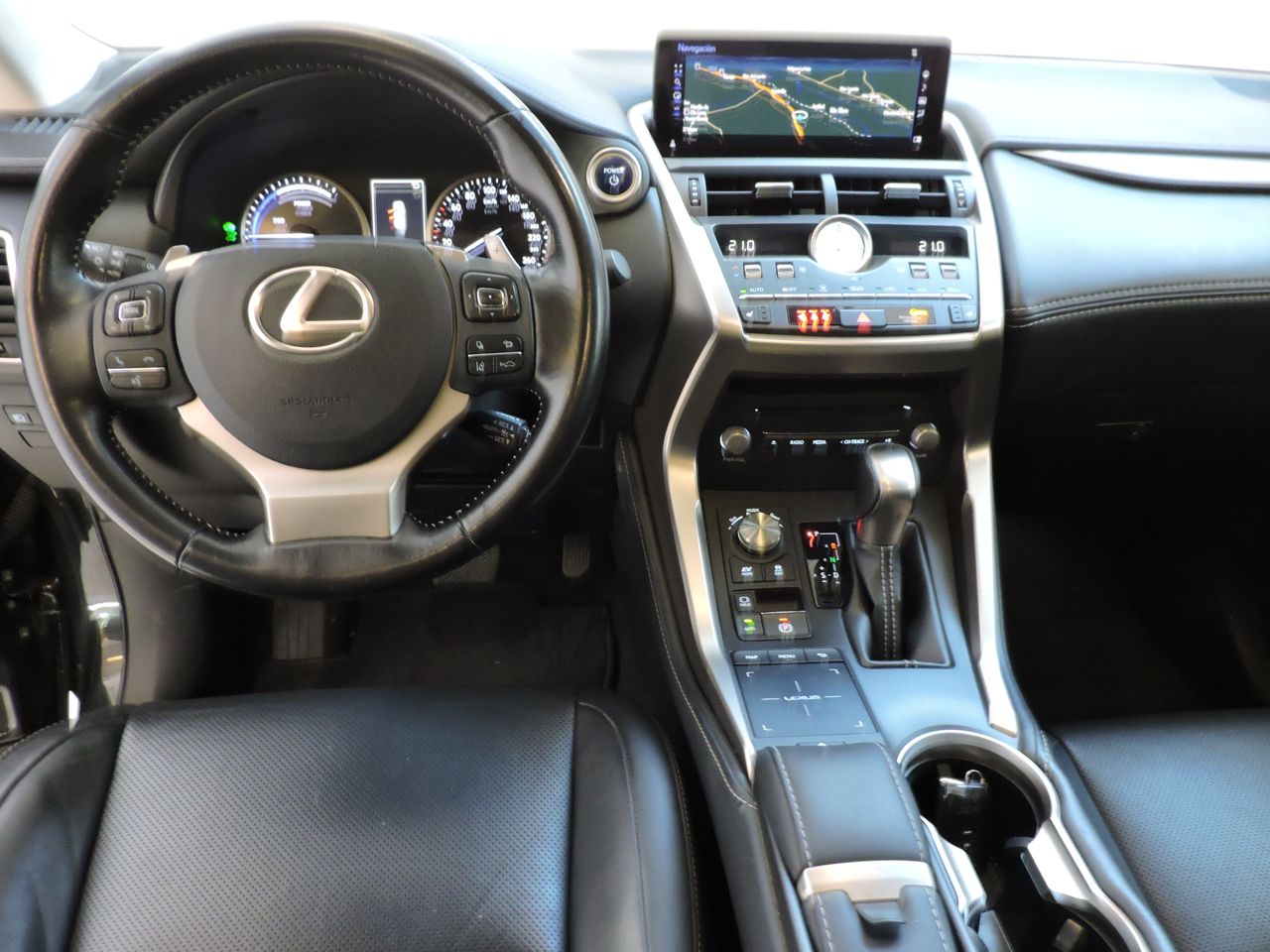 Lexus NX NX 300H Luxe 4WD AUTO - Foto 8