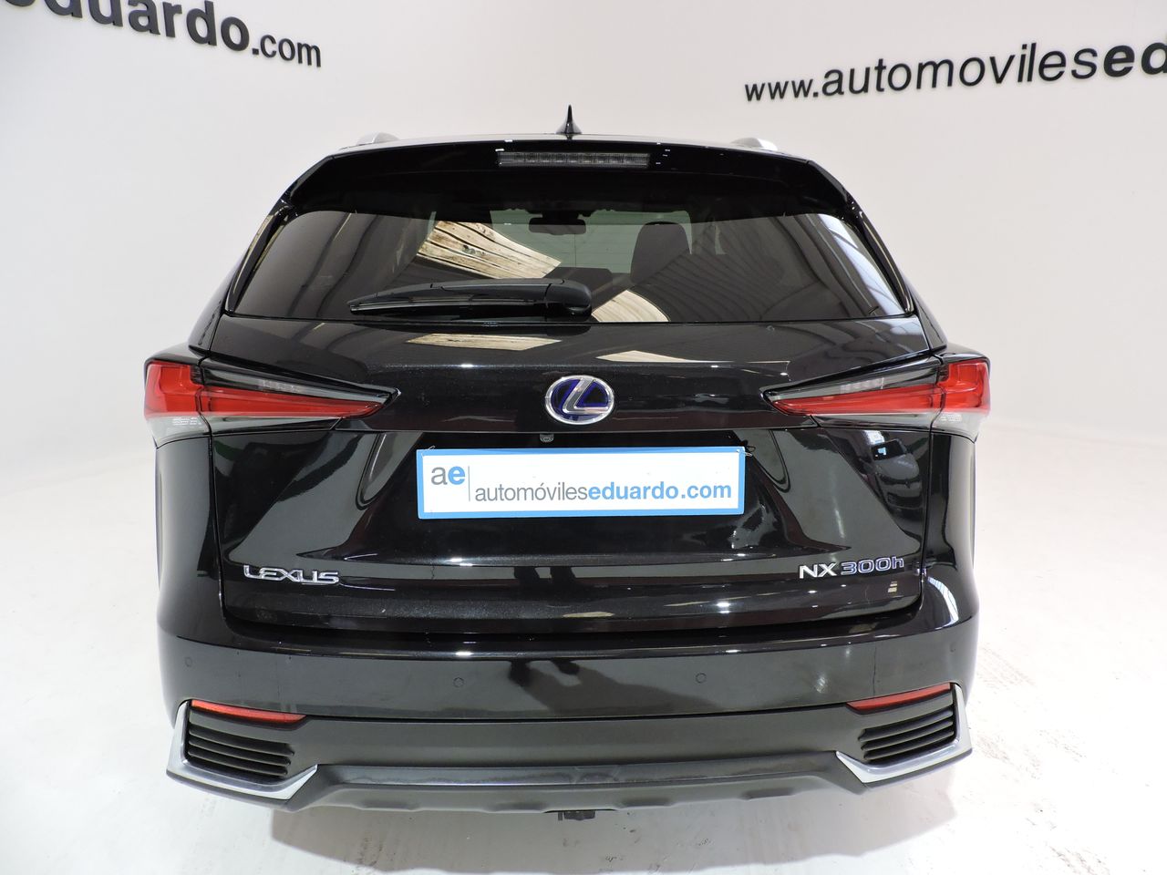 Lexus NX NX 300H Luxe 4WD AUTO - Foto 6