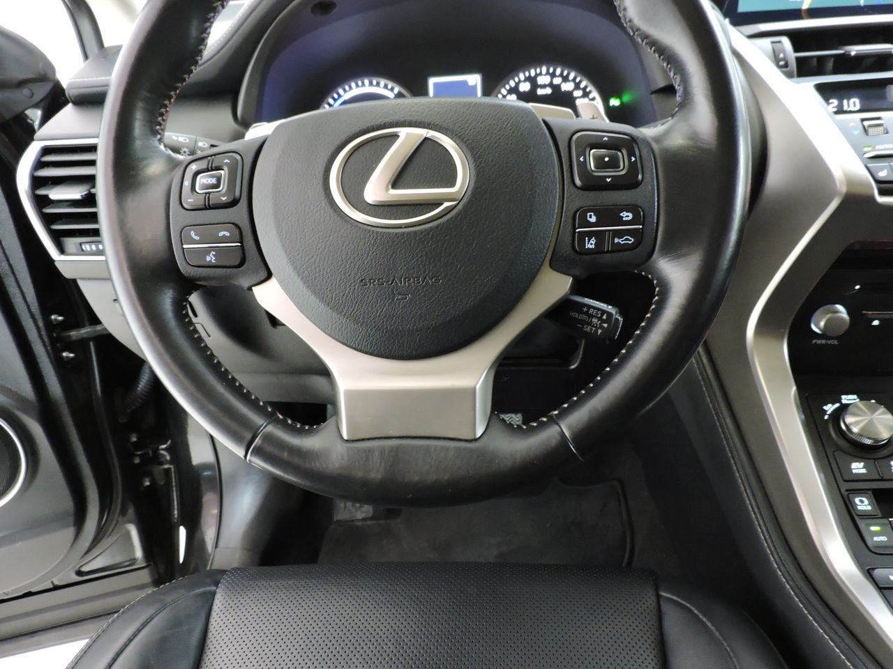 Lexus NX NX 300H Luxe 4WD AUTO - Foto 10