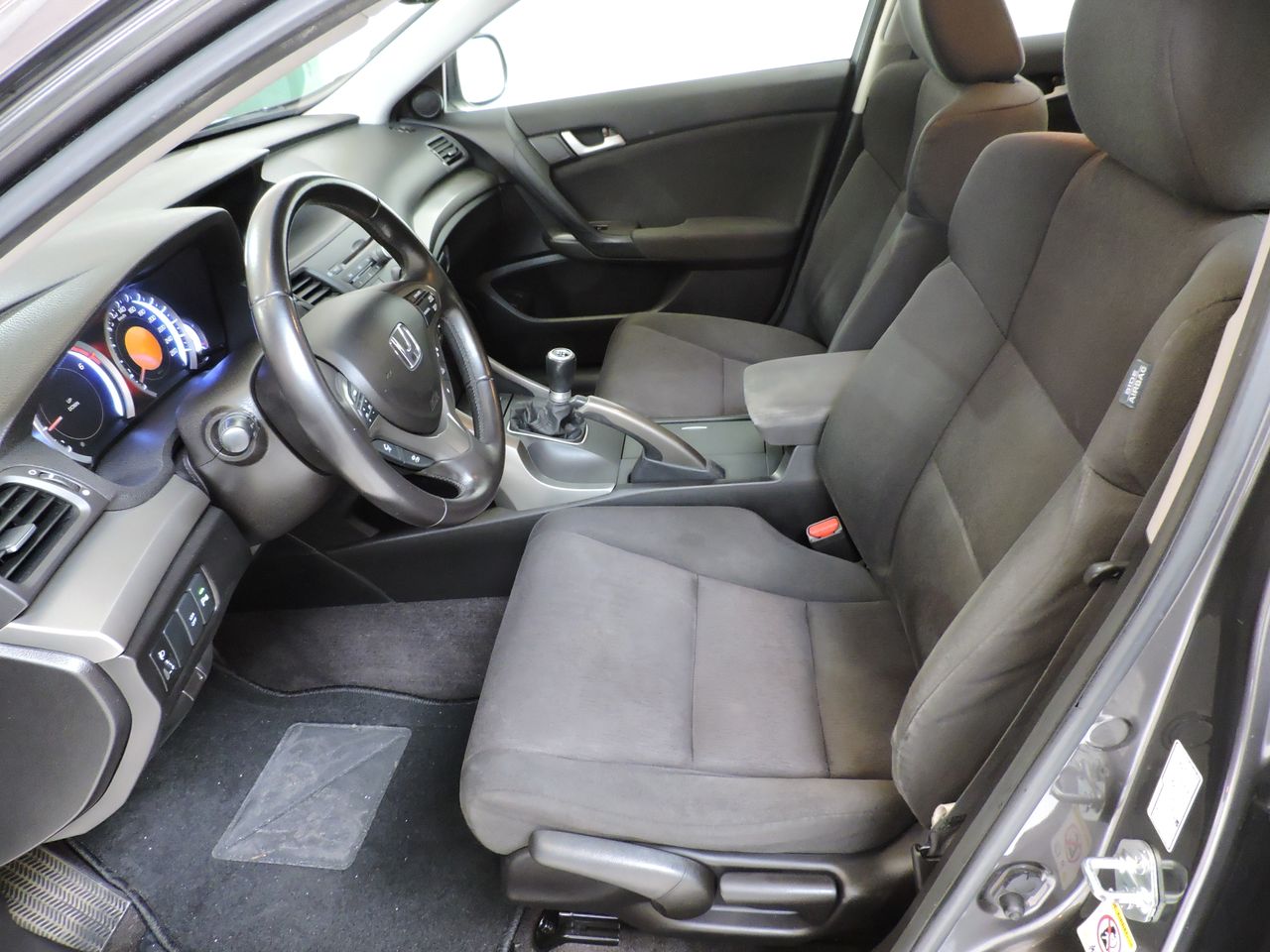 Honda Accord Sedán 2.2 i-DTEC Elegance - Foto 9