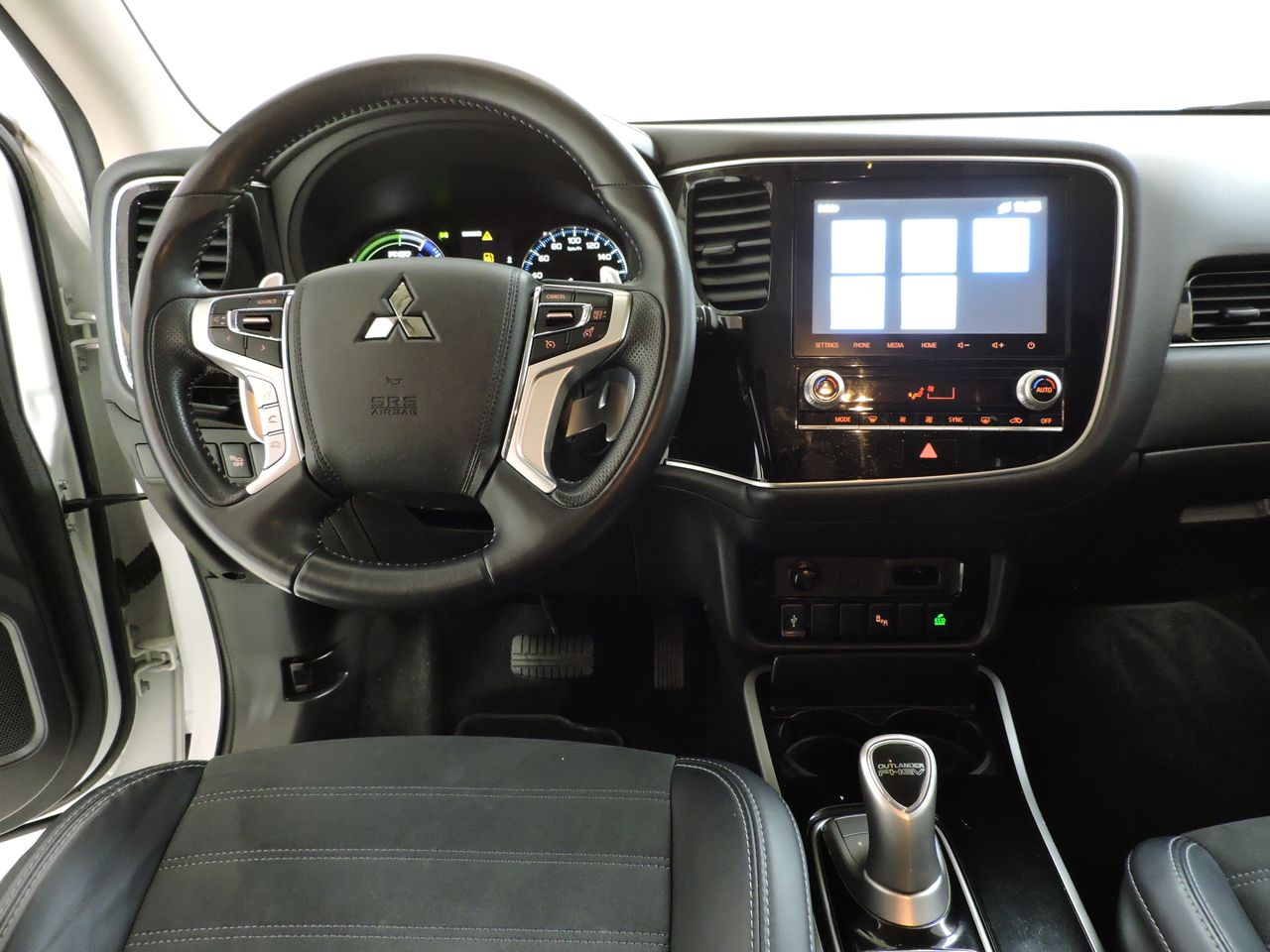 Mitsubishi Outlander 2.4 PHEV MOTION AUTO 4WD - Foto 8