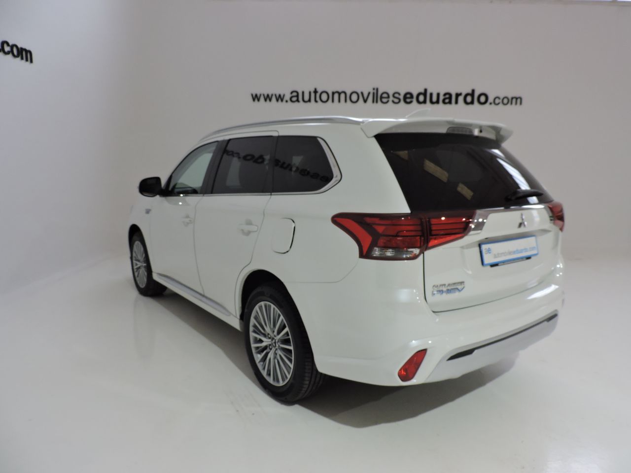 Mitsubishi Outlander 2.4 PHEV MOTION AUTO 4WD - Foto 7