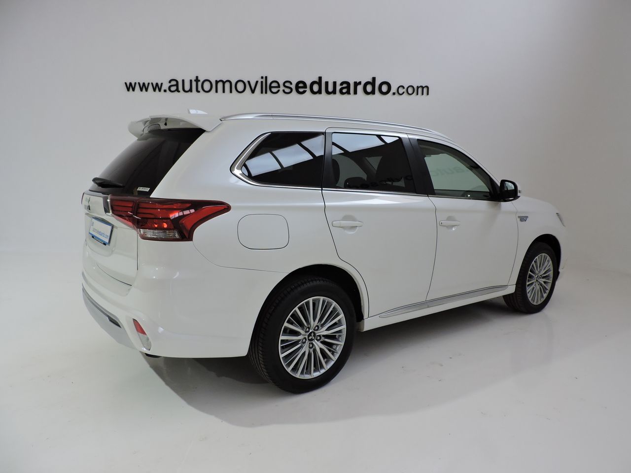 Mitsubishi Outlander 2.4 PHEV MOTION AUTO 4WD - Foto 5