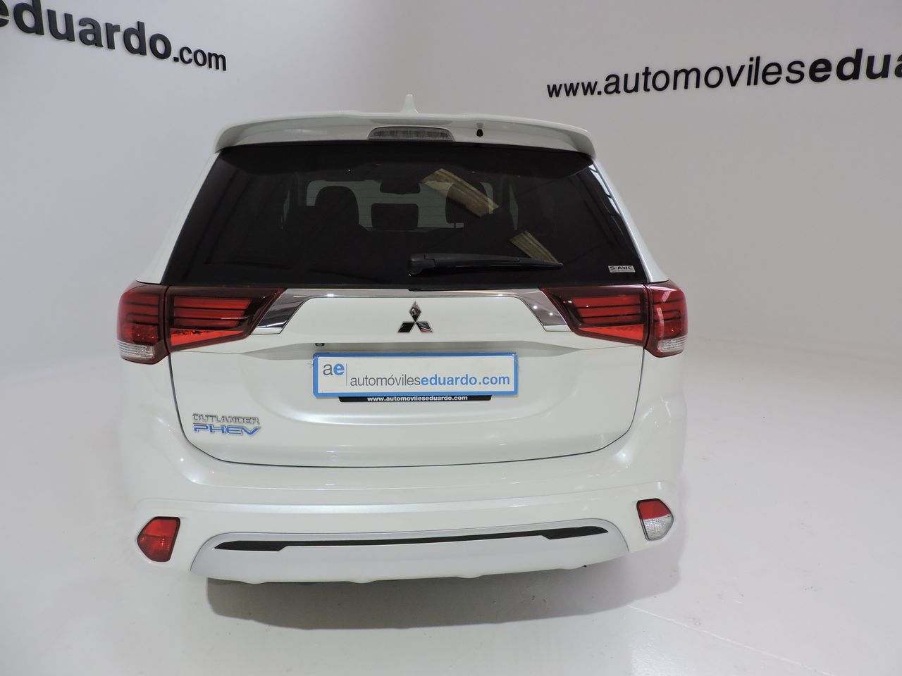 Mitsubishi Outlander 2.4 PHEV MOTION AUTO 4WD - Foto 6