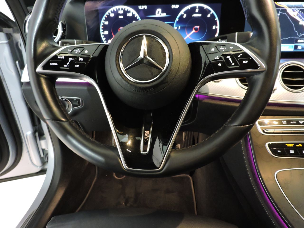 Mercedes Clase E E 200d Estate 9G-DCT Business Solution 5p - Foto 10