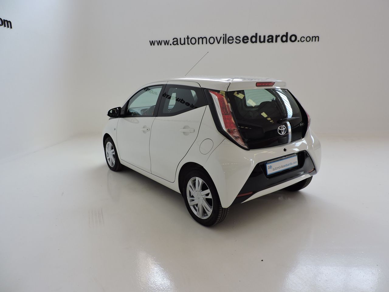 Toyota Aygo 5p 70 x-play - Foto 7