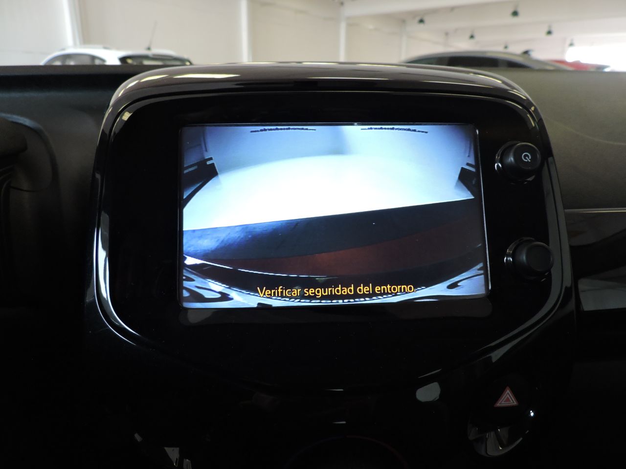 Toyota Aygo 5p 70 x-play - Foto 13