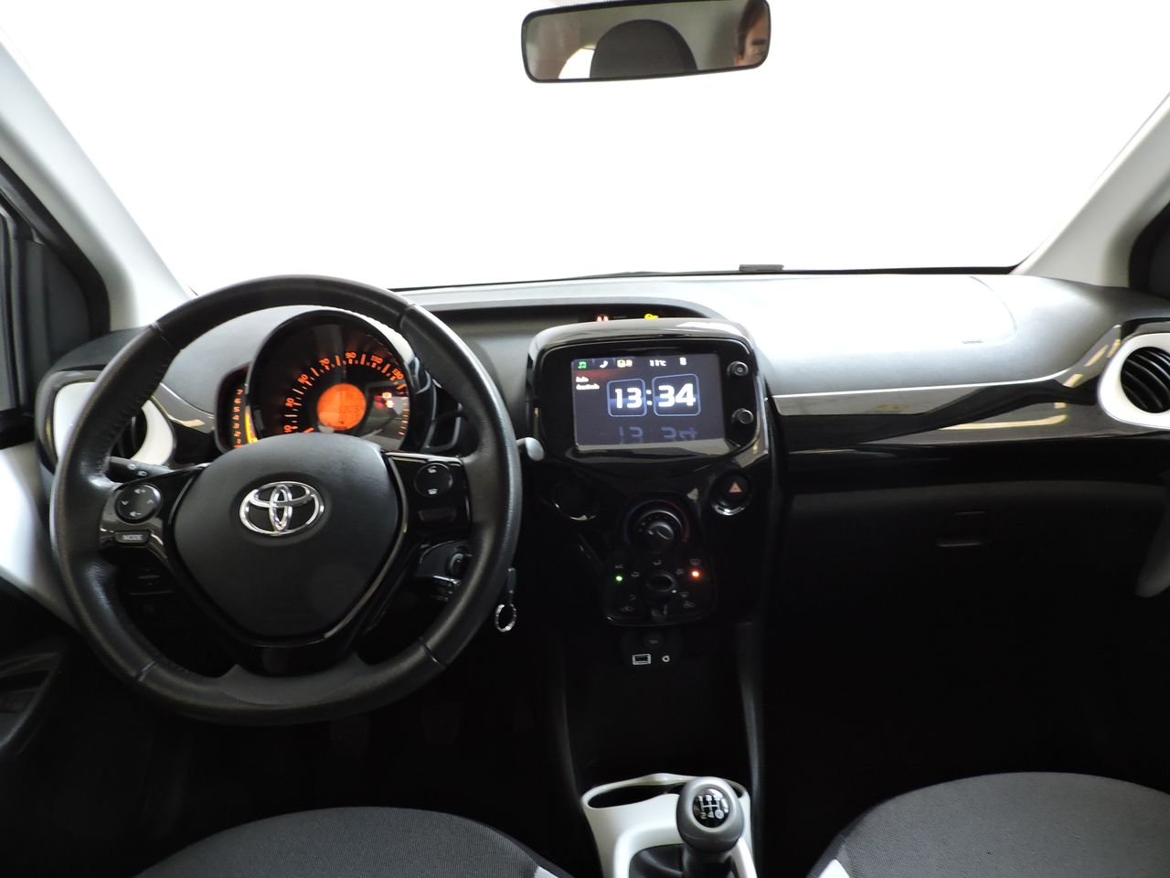 Toyota Aygo 5p 70 x-play - Foto 8