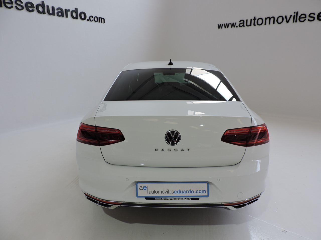 Volkswagen Passat PASSAT 2.0TDI R-Line 150CV 4p - Foto 6