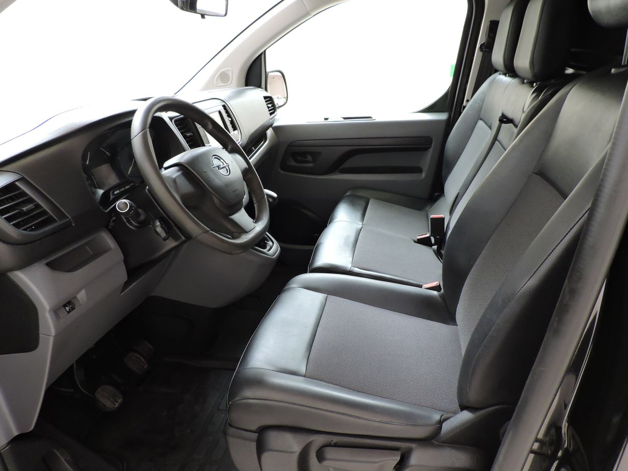 Opel Vivaro 2600 FG 1.5 TD 120 L2H1 BInj. Edition S/S 5p - Foto 8