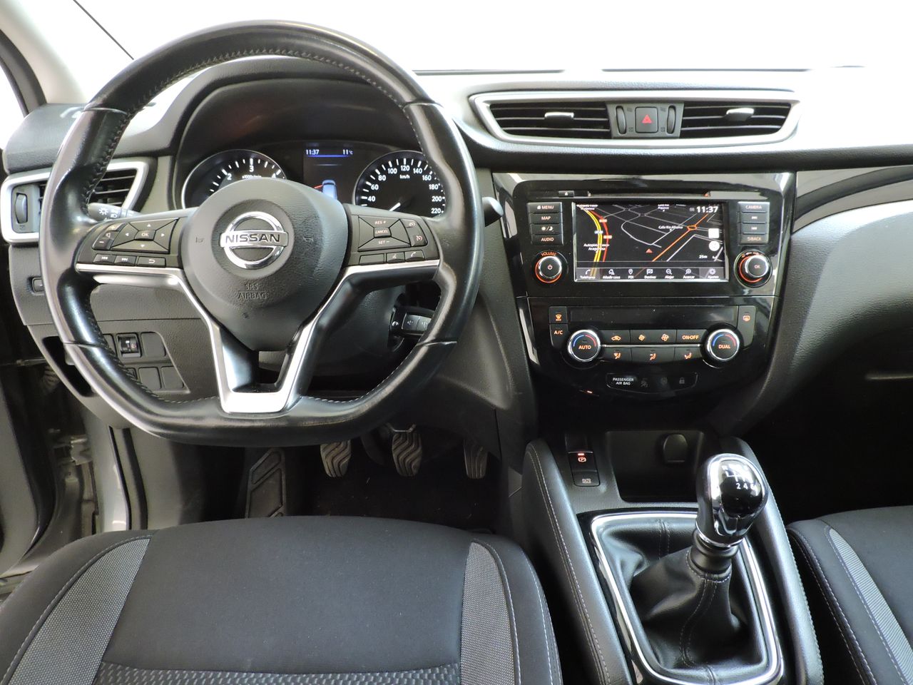 Nissan Qashqai CROSSOVER 1.5DCI 115 BUSINESS - Foto 8