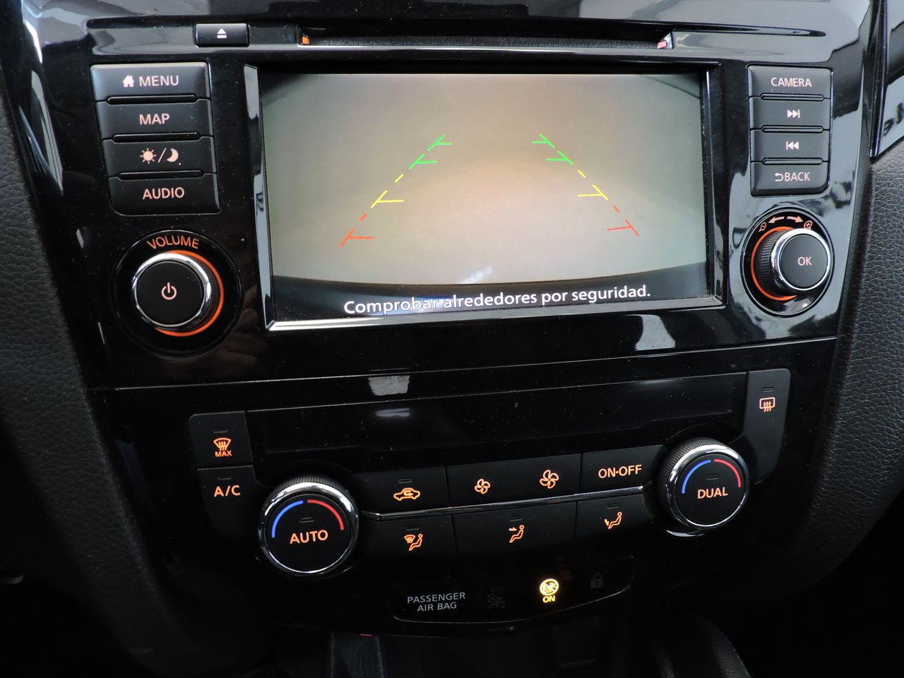 Nissan Qashqai CROSSOVER 1.5DCI 115 BUSINESS - Foto 13