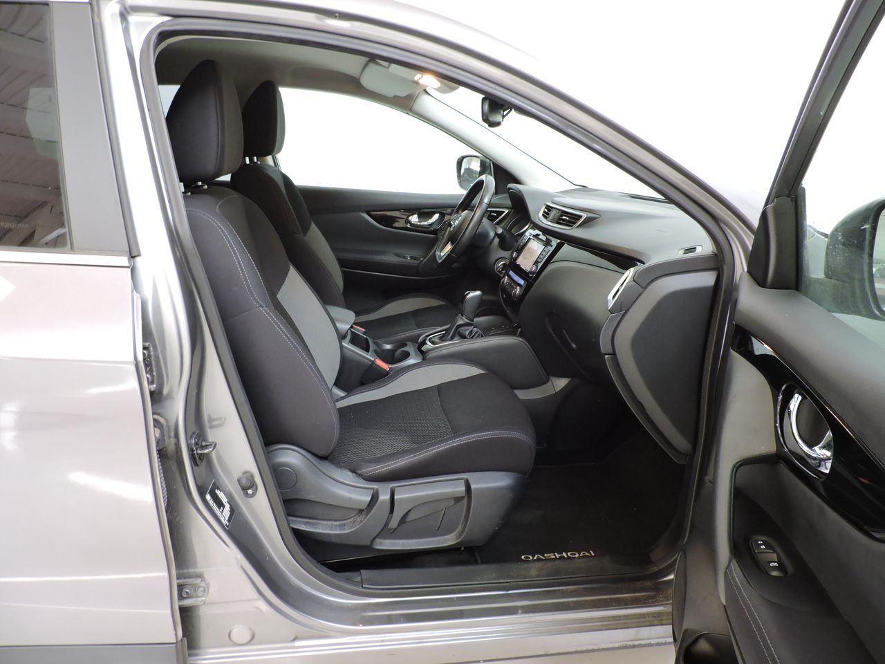 Nissan Qashqai 1.5 DCI 115 DCT Business Edition - Foto 10