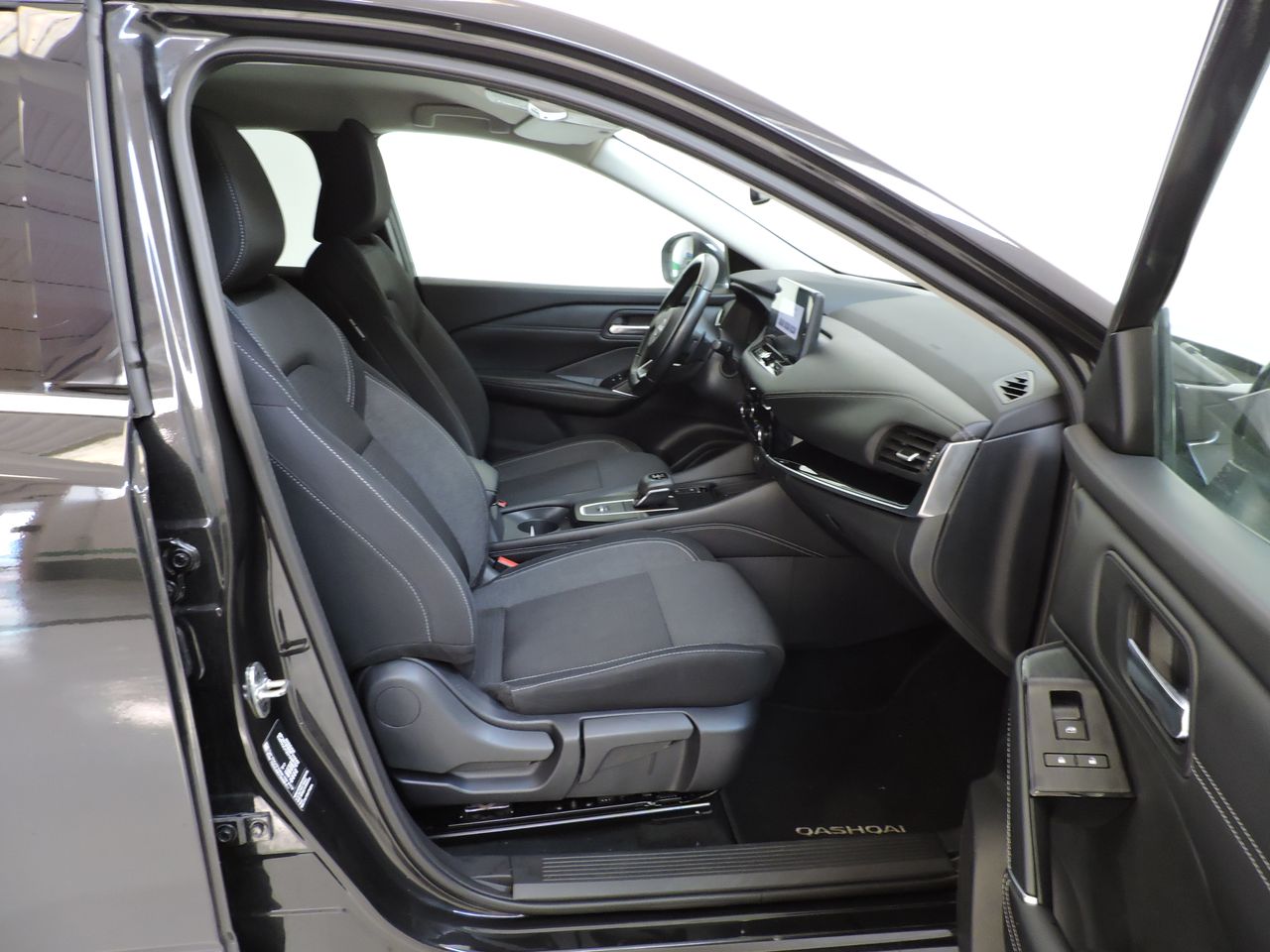 Nissan Qashqai CROSSOVER 1.3 MHEV N-CONNECTA XTRONIC - Foto 10