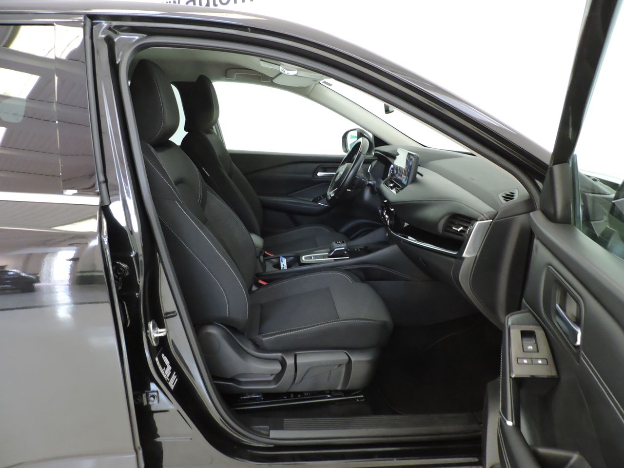 Nissan Qashqai 1.3 MHEV N-CONNECTA XTRONIC - Foto 10