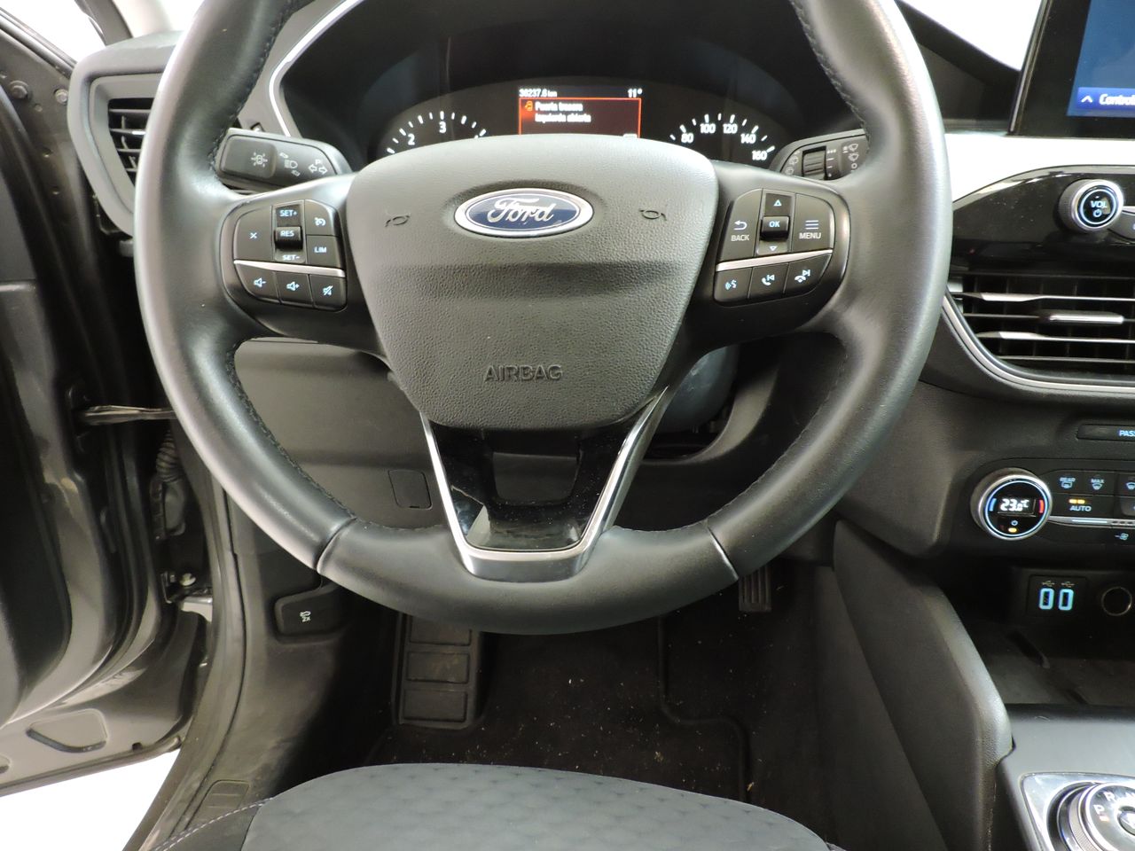 Ford Kuga 1.5 ECOBLUE 120CV 2WD CONNECT AUTO - Foto 12