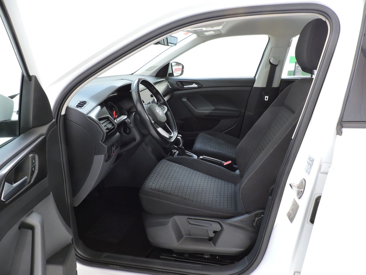 Volkswagen T-Cross Advance 1.0 TSI 81 kW (110 CV) DSG 7 vel. - Foto 9