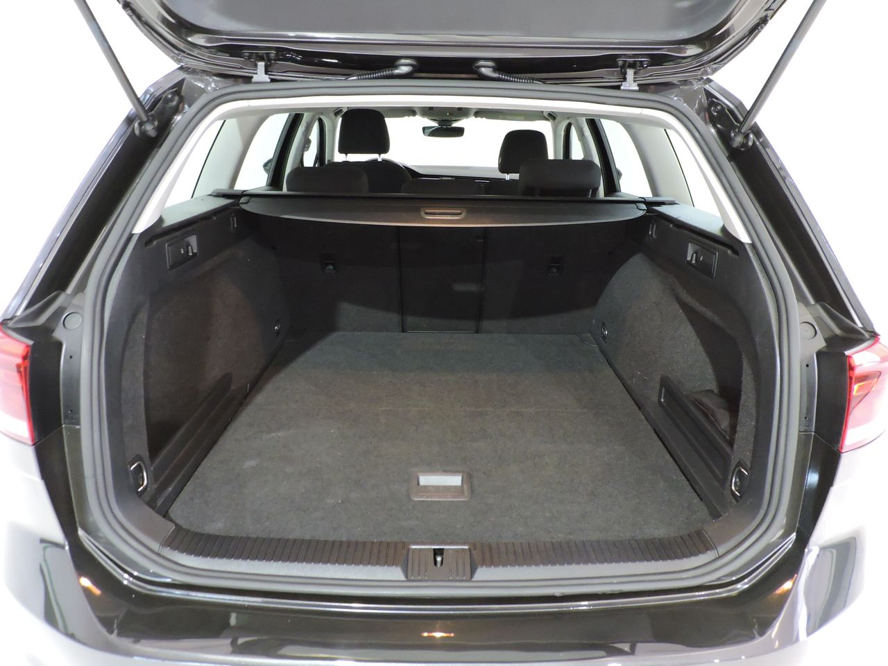 Volkswagen Passat Variant 2.0 TDI 90 kW (122 CV) DSG 7 vel. - Foto 15